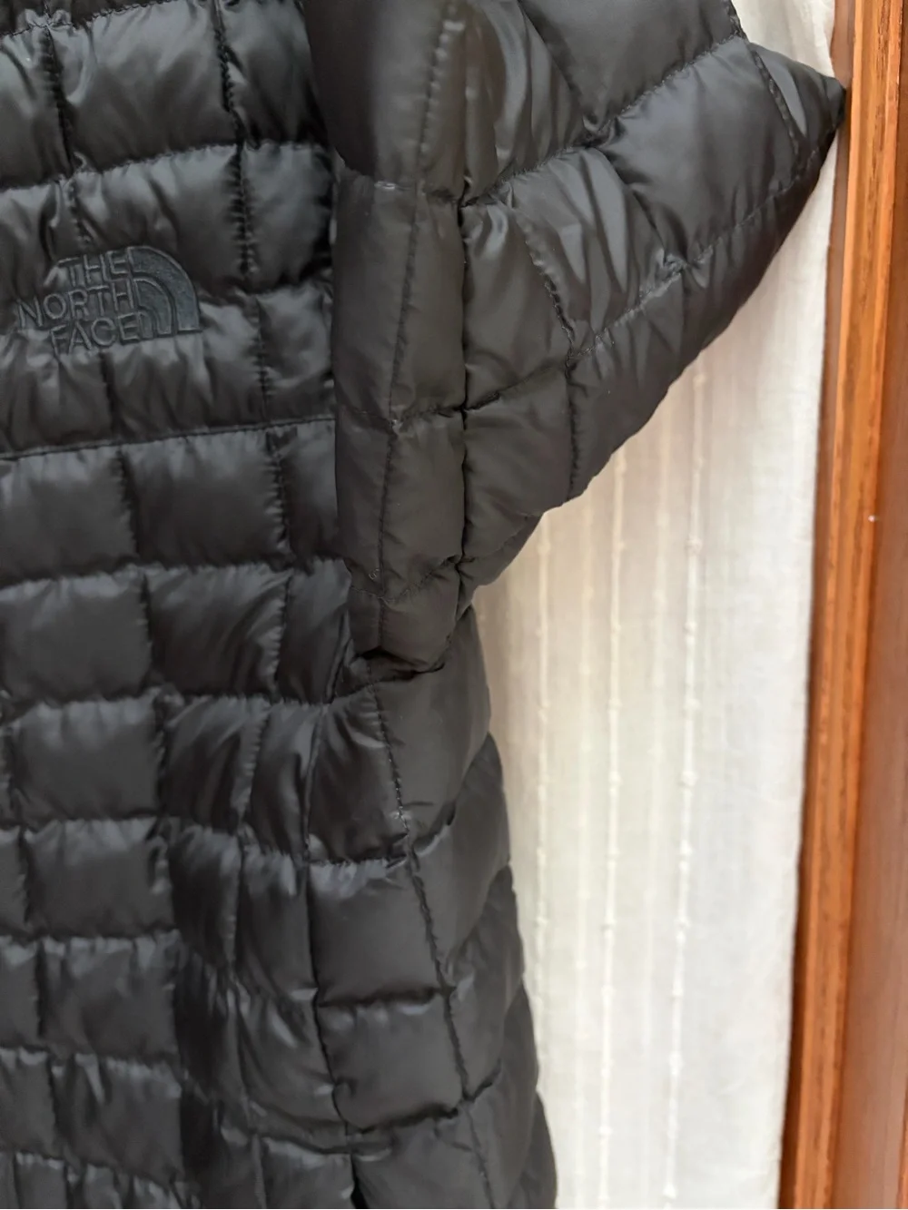 The North Face Mens Black ThermoBall Eco Quilted Full Zip Jacket Small S